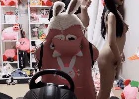 ㅈㄴ 내숭떨던 에디린 남자있네