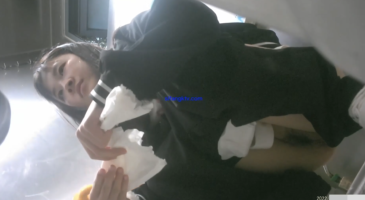 (중화권야동) 공원 이동식 화장실의 풍경들 2